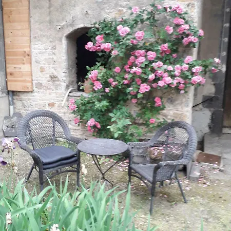 Le Grand Caroubier Πανσιόν